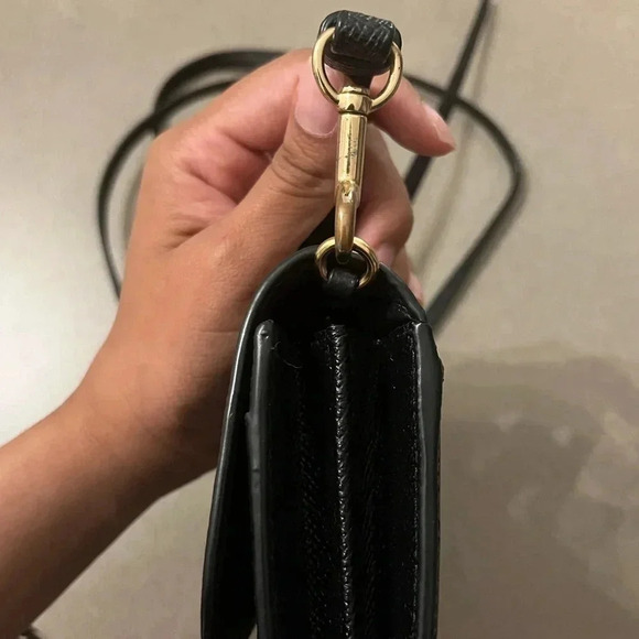 Coach Twist Lock - Picture 12 of 15